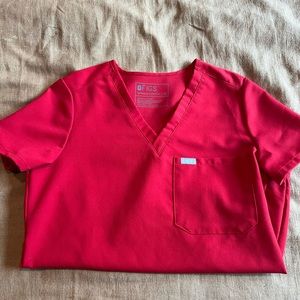 Winning Red Scrub Top❤️